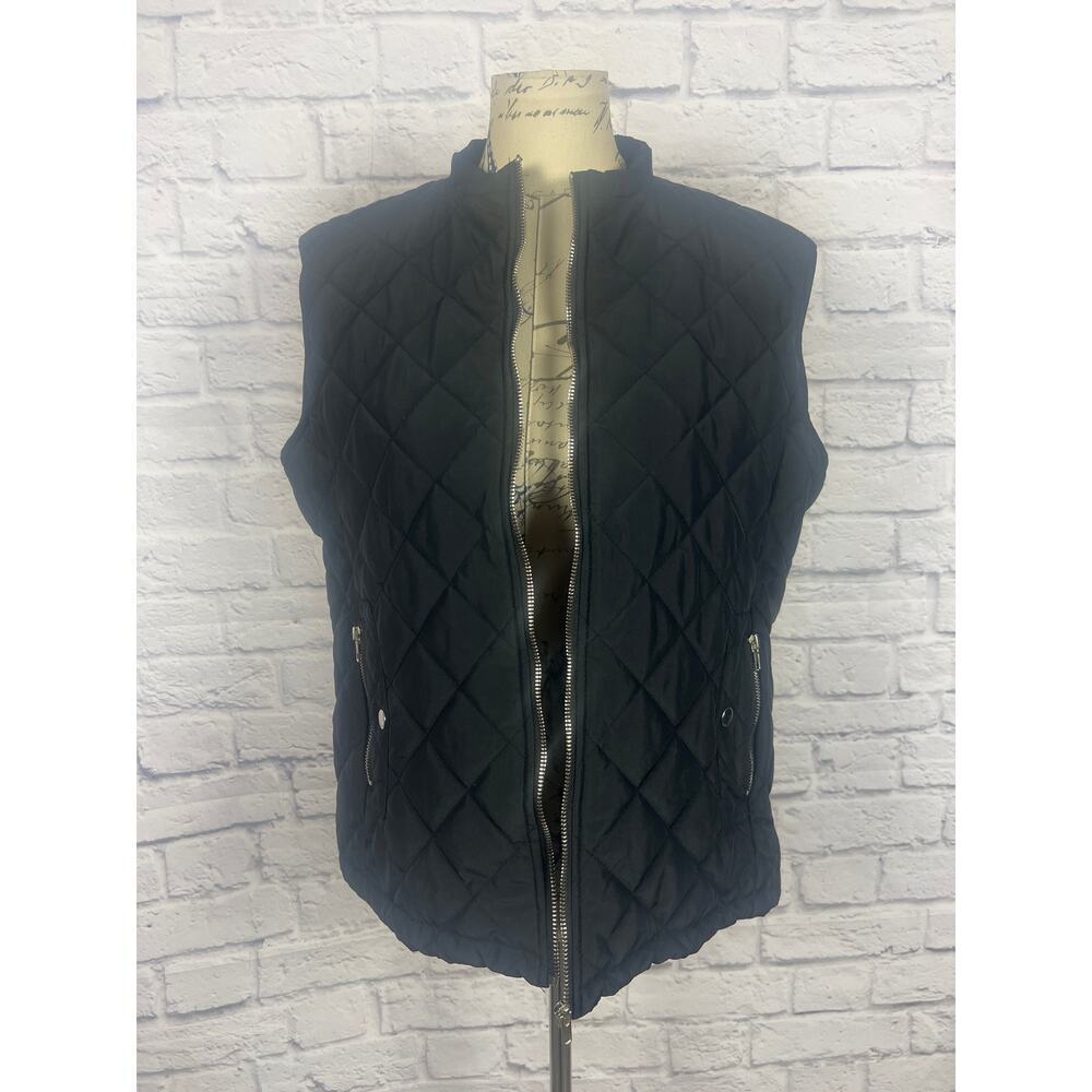 Women's Puffer Vest - Size XL - Great Condition! - Picture 7 of 7
